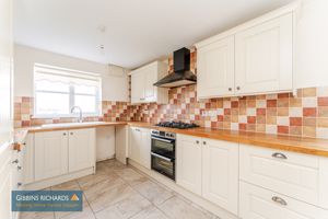 Kitchen/Diner- click for photo gallery